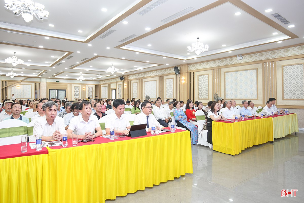 Đại biểu tham dự buổi gặp mặt, toạ đàm. bqbht_br_aimg-8309.jpg
