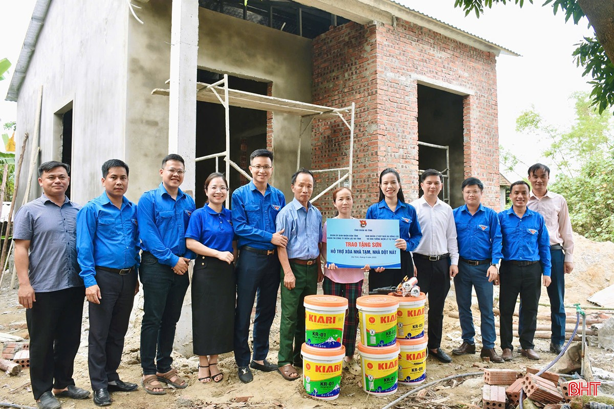 Các phong trào hành động cách mạng tạo môi trường để thanh niên cống hiến, khơi dậy ý chí và lòng yêu nước trong mỗi ĐVTN. bqbht_br_z6546231474633-2f964126c866e7bd04bd45fc30472206.jpg