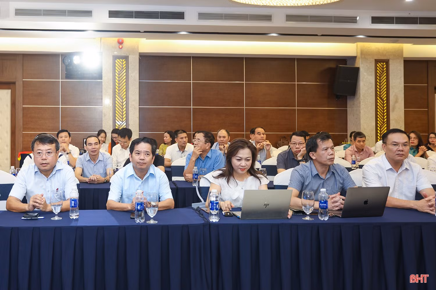 Đại biểu tham dự buổi toạ đàm.