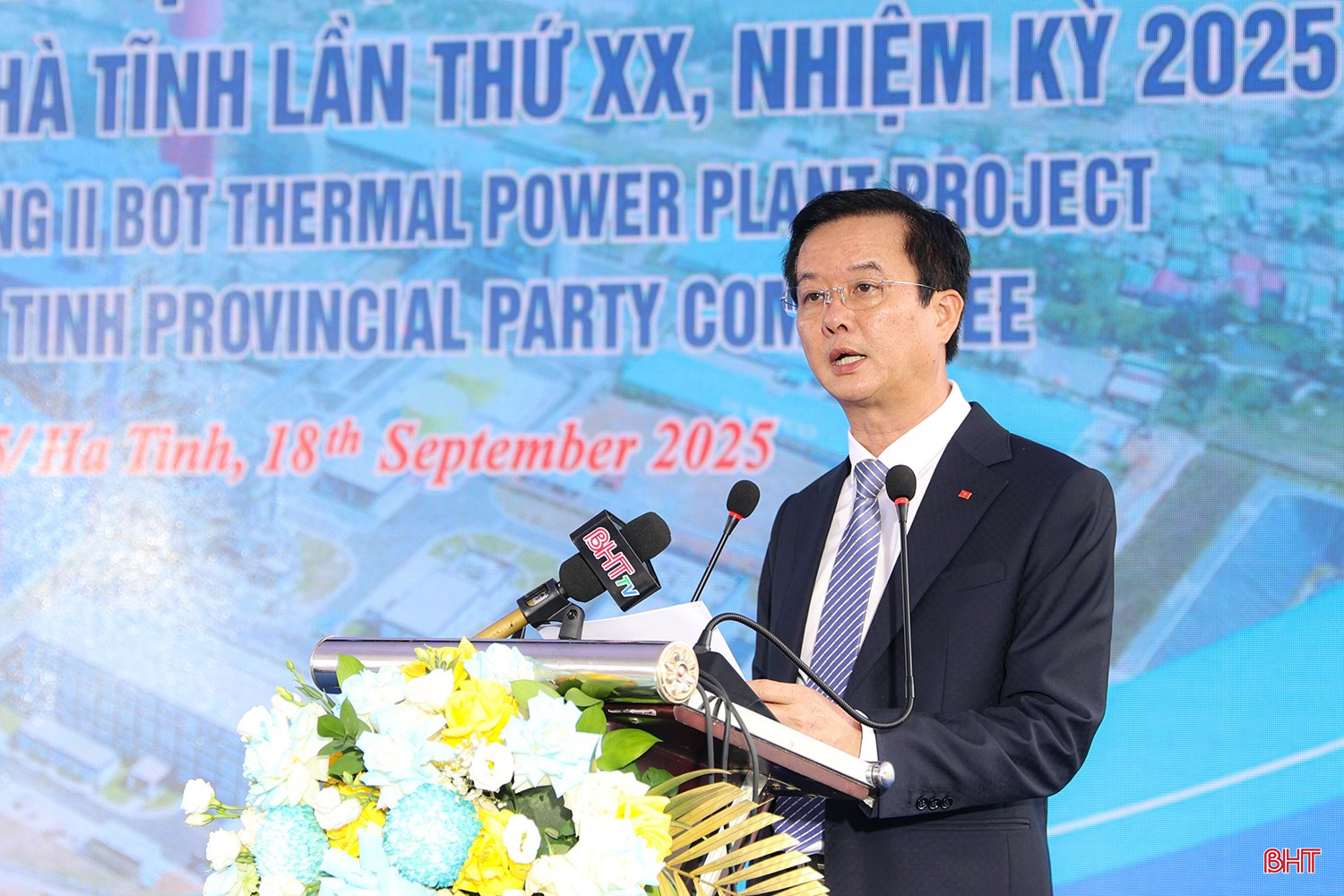 Phó Chủ tịch UBND tỉnh Trần Báu Hà phát biểu tại buổi lễ. bqbht_br_aimg-2003.jpg
