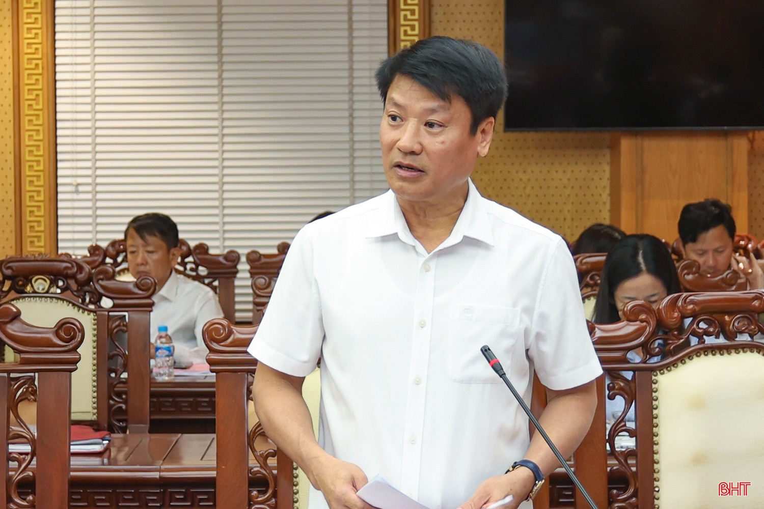 Bí thư Đảng uỷ phường Thành Sen Trần Quang Tuấn báo cáo công tác chuẩn bị cho đại hội. bqbht_br_aimg-1030.jpg