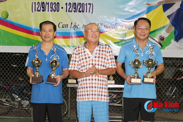 soi noi giai quan vot chao mung ngay xo viet nghe tinh