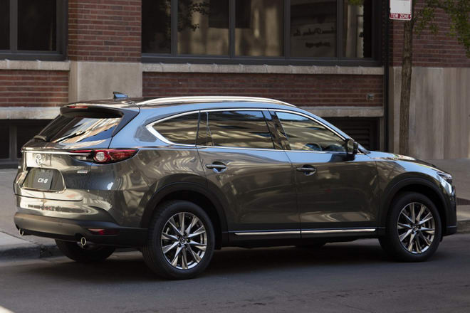 xe 7 cho mazda cx 8 co gia 660 trieu dong