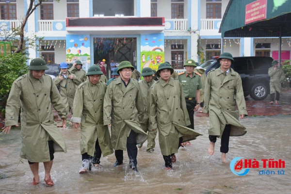 pho thu tuong trinh dinh dung tap trung giup dan khac phuc hau qua mua bao