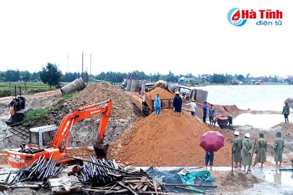 ha tinh hoi ha phong chong con bao lon nhat tu nhieu nam nay