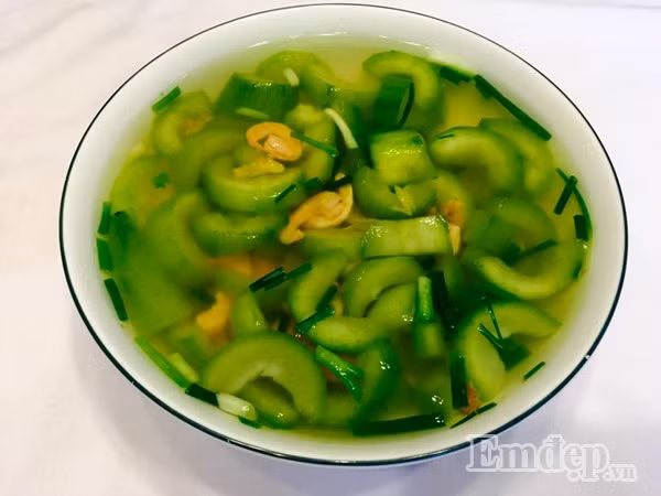 thuc don 4 mon chi 30 phut cho giua tuan ban ron