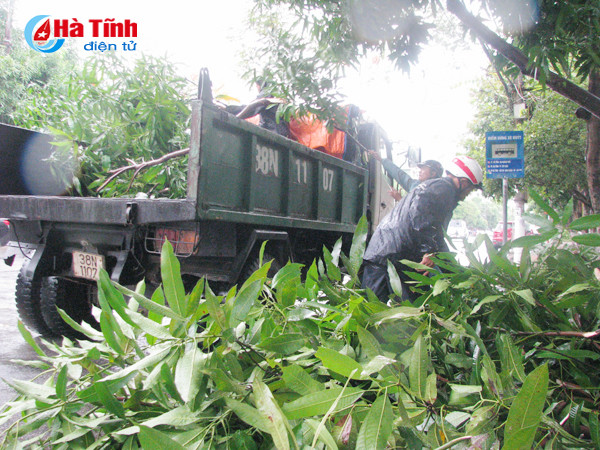 ha tinh hoi ha phong chong con bao lon nhat tu nhieu nam nay
