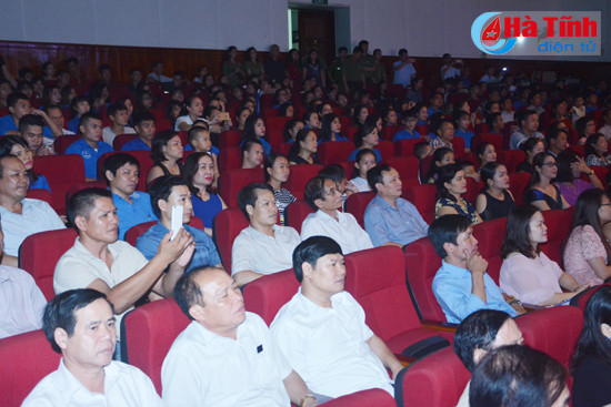 dac sac chuong trinh nghe thuat doi bo vi giam