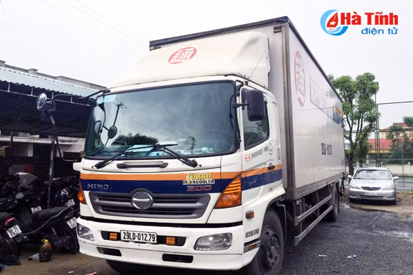 truy bat tai xe xe tai gay tai nan bo tron