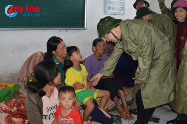 pho thu tuong trinh dinh dung tap trung giup dan khac phuc hau qua mua bao