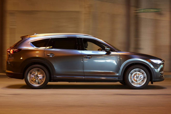xe 7 cho mazda cx 8 co gia 660 trieu dong