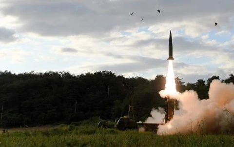 han quoc lo ngai bi trieu tien tan cong bang vu khi hoa hoc