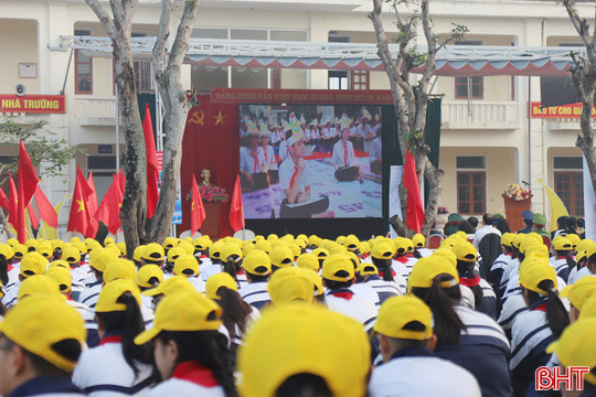Phát động cuộc thi "Em yêu biển, đảo quê hương"