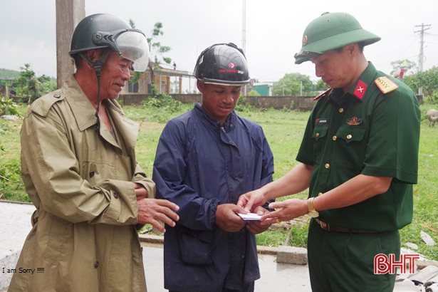 LLVT Hà Tĩnh huy động gần 150 CBCS giúp dân khắc phục hậu quả lốc xoáy