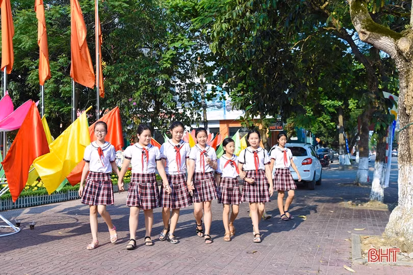 Thành Sen đổi thay trên từng góc phố!