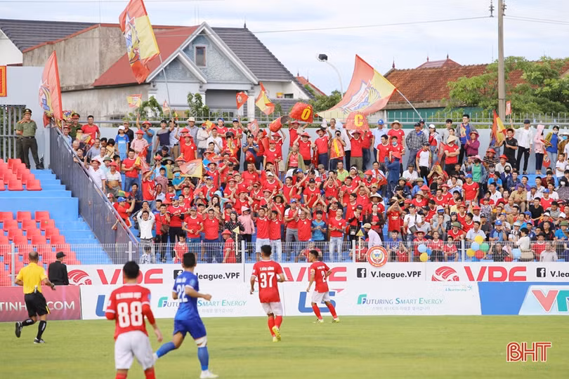 Thắng Tây Ninh, Hồng Lĩnh Hà Tĩnh chính thức lên chơi V.League