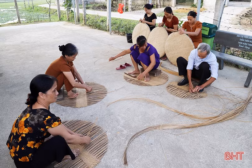 Tiếp bước truyền thống, xây dựng Hương Sơn phát triển nhanh, bền vững