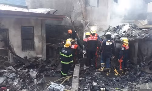 Rơi máy bay ở Philippines, 8 người chết