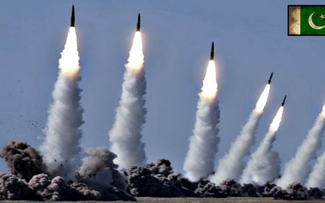 pakistan thử tên lửa đạn đạo - chạy đua vũ trang với ấn độ? hình 1 Pakistan thử tên lửa đạn đạo - chạy đua vũ trang với Ấn Độ?