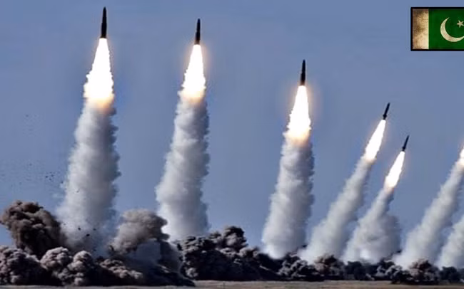 Pakistan thử tên lửa đạn đạo - chạy đua vũ trang với Ấn Độ?
