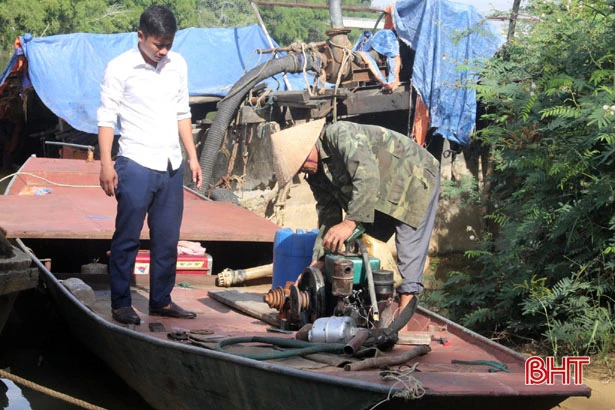 Hương Khê chủ động “4 tại chỗ” ứng phó với mưa lũ