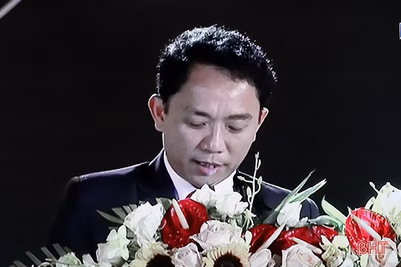 Long trọng lễ kỷ niệm 550 năm thành lập huyện Hương Sơn