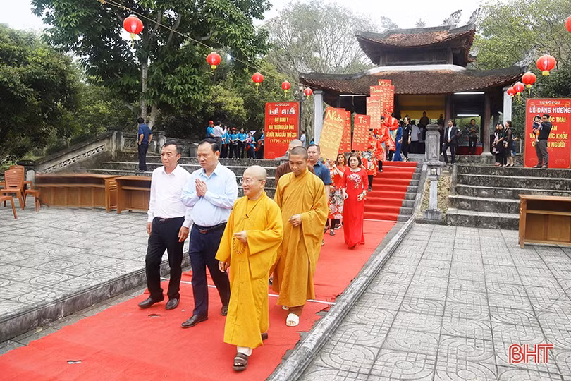 Tiếp bước truyền thống, xây dựng Hương Sơn phát triển nhanh, bền vững