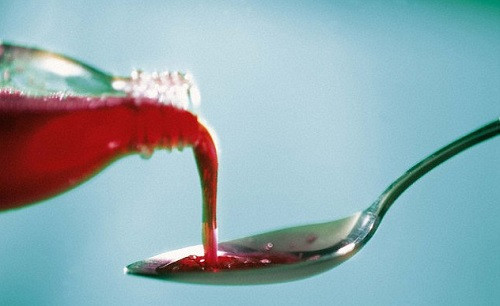 Dùng paracetamol hạ sốt cho trẻ: “Sai một ly, đi một dặm” 1 Dùng paracetamol hạ sốt cho trẻ: “Sai một ly, đi một dặm”