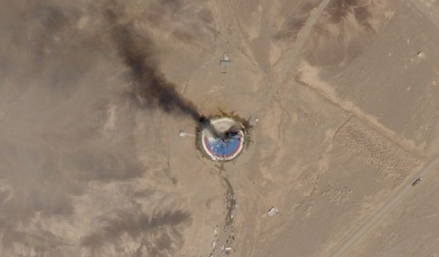 Tên lửa Iran nổ trên bệ phóng