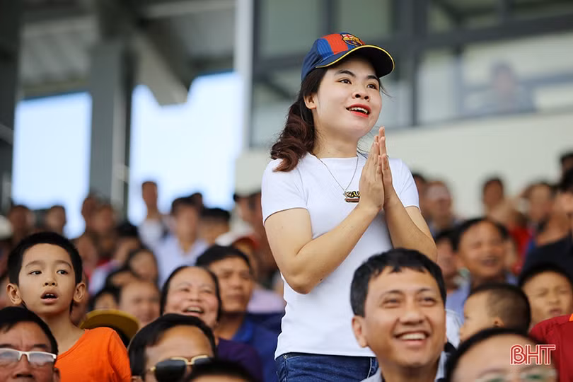 Những khoảnh khắc ấn tượng trận cầu “lên ngôi” của Hồng Lĩnh Hà Tĩnh