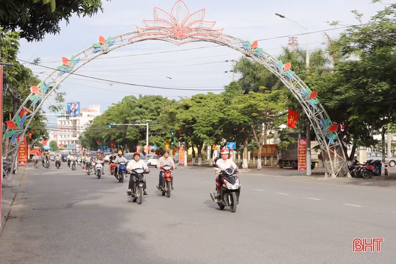 Thành Sen đổi thay trên từng góc phố!