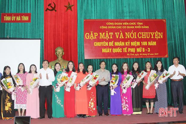 Công tác cán bộ nữ ở Hà Tĩnh: Vì sao vẫn dưới ngưỡng chỉ tiêu? ảnh 2 Công tác cán bộ nữ ở Hà Tĩnh: Vì sao vẫn dưới ngưỡng chỉ tiêu?