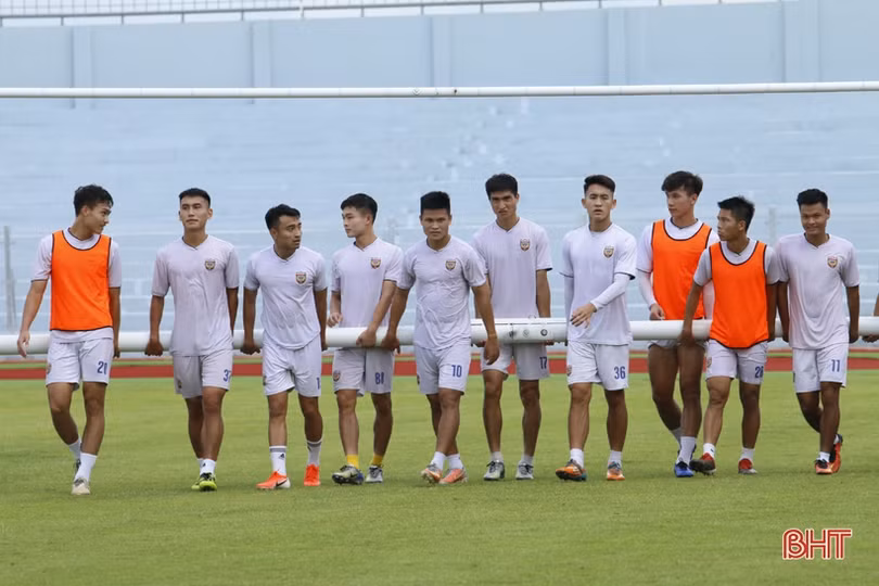 Hồng Lĩnh Hà Tĩnh quyết đánh bại Fico Tây Ninh để lên V.League trước 2 vòng đấu