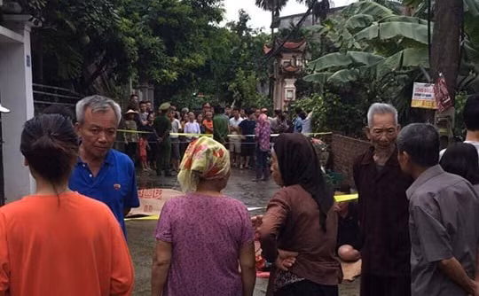 Anh vác dao truy sát gia đình em ruột, 2 người chết, 3 người nguy kịch