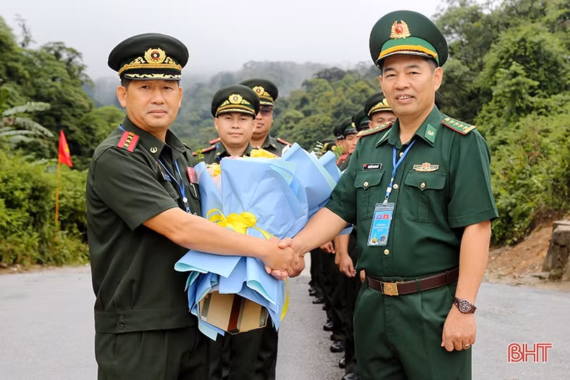 Chương trình giao lưu sĩ quan trẻ Biên phòng Việt Nam - Lào bắt đầu tại Hà Tĩnh