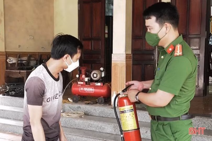 Trưởng công an xã được người dân tin yêu, mến phục