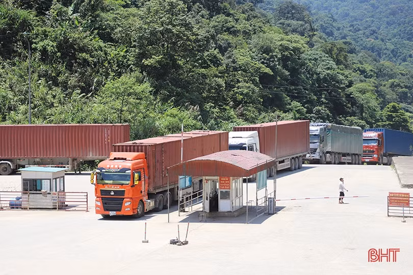 Hải quan Hà Tĩnh thu ngân sách hơn 4.033 tỷ đồng