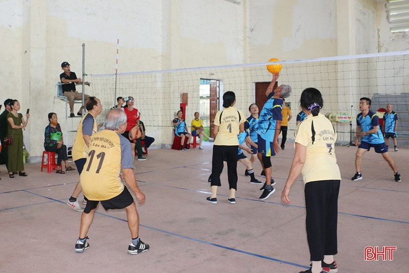 Cẩm Xuyên vô địch Giải Bóng chuyền hơi nam - nữ Hội Cựu TNXP Hà Tĩnh