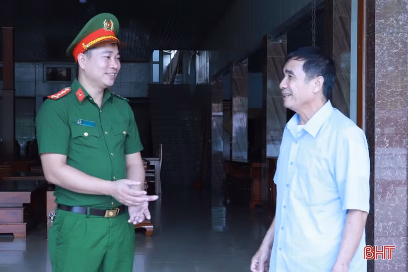 Trưởng công an xã được người dân tin yêu, mến phục