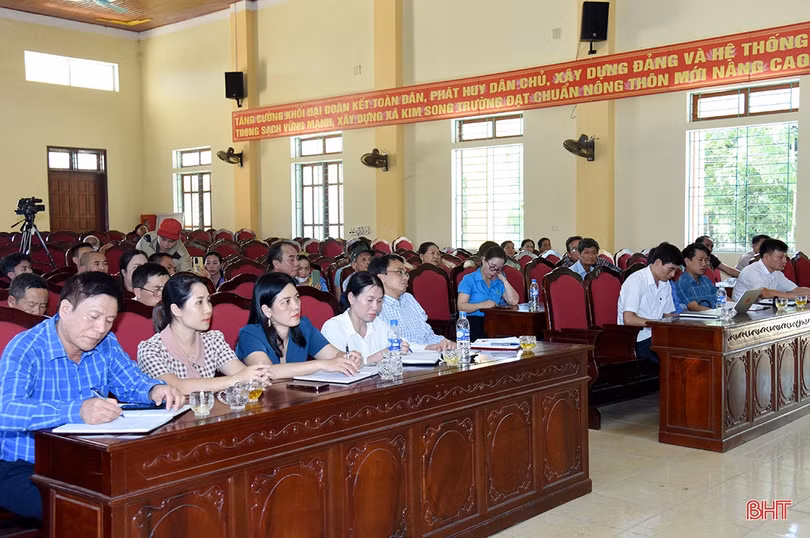 Can Lộc đối thoại với người dân về công tác đền bù, giải phóng mặt bằng cao tốc Bắc - Nam