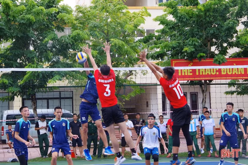 Sân chơi bổ ích của các vận động viên thường ngày mặc quân phục