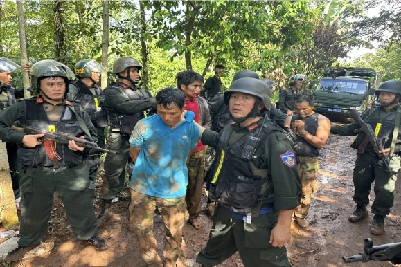 Truy nã đặc biệt 5 đối tượng trong vụ khủng bố ở Đắk Lắk