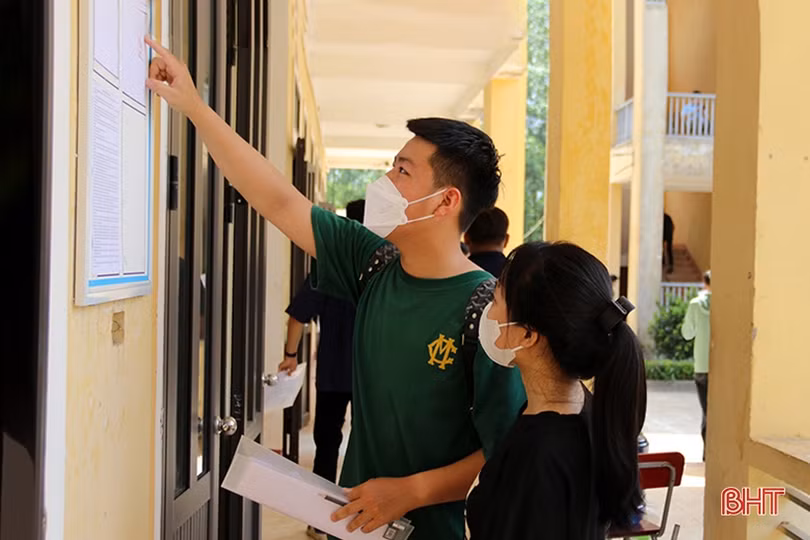 Thí sinh Hà Tĩnh bước vào ngày thi thứ 2 Kỳ thi tốt nghiệp THPT 2023