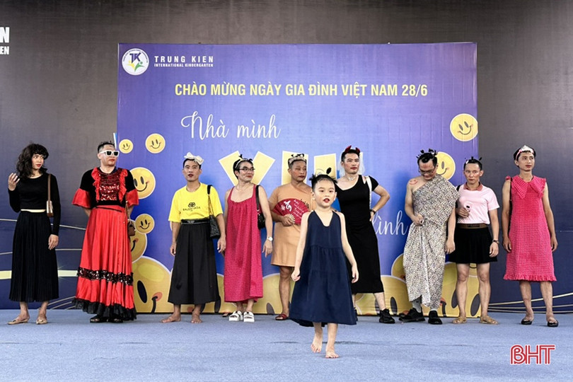 Phụ huynh, học sinh Trường Mầm non Trung Kiên vui ngày hội gia đình