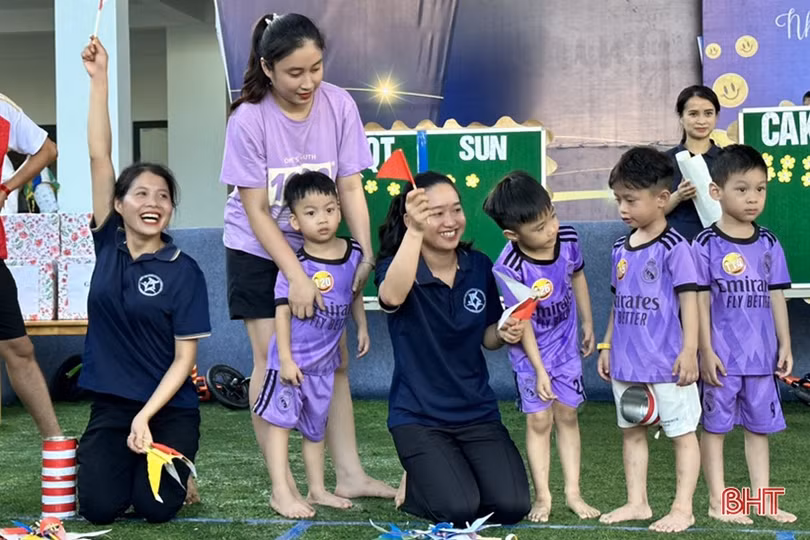 Phụ huynh, học sinh Trường Mầm non Trung Kiên vui ngày hội gia đình