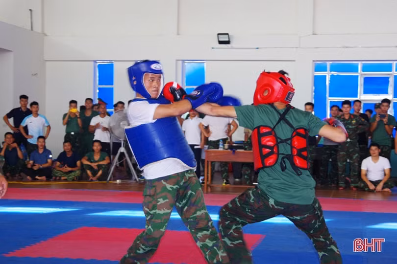 Sân chơi bổ ích của các vận động viên thường ngày mặc quân phục