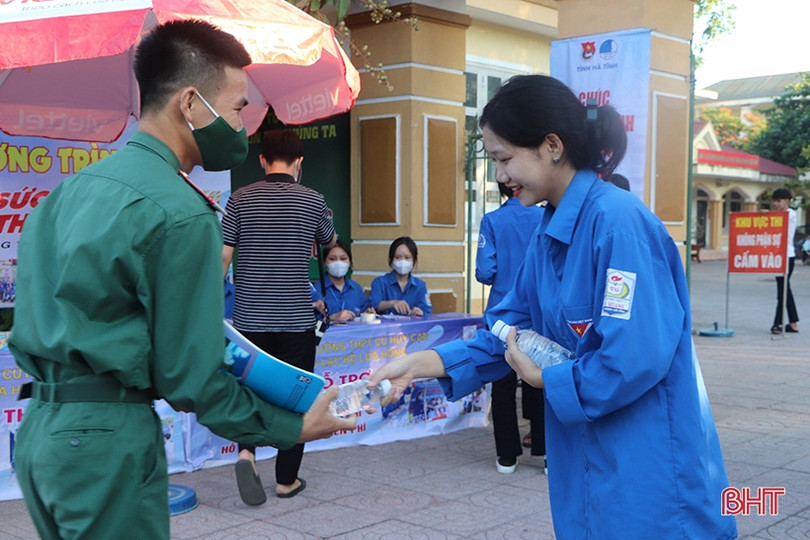 16.884 thí sinh Hà Tĩnh làm bài thi tổ hợp Khoa học tự nhiên và Khoa học xã hội