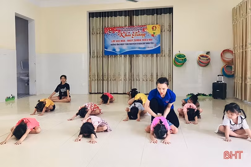 Niềm vui từ những lớp học miễn phí ở Hà Tĩnh