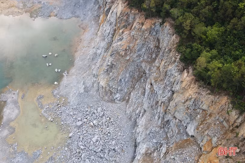 Cần sớm làm rõ vụ nổ mìn khai thác đá “bất thường” ở núi Hồng Lĩnh