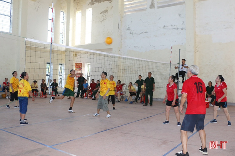 Cẩm Xuyên vô địch Giải Bóng chuyền hơi nam - nữ Hội Cựu TNXP Hà Tĩnh